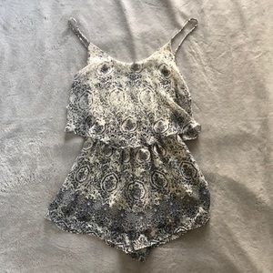 DECO // Light Romper